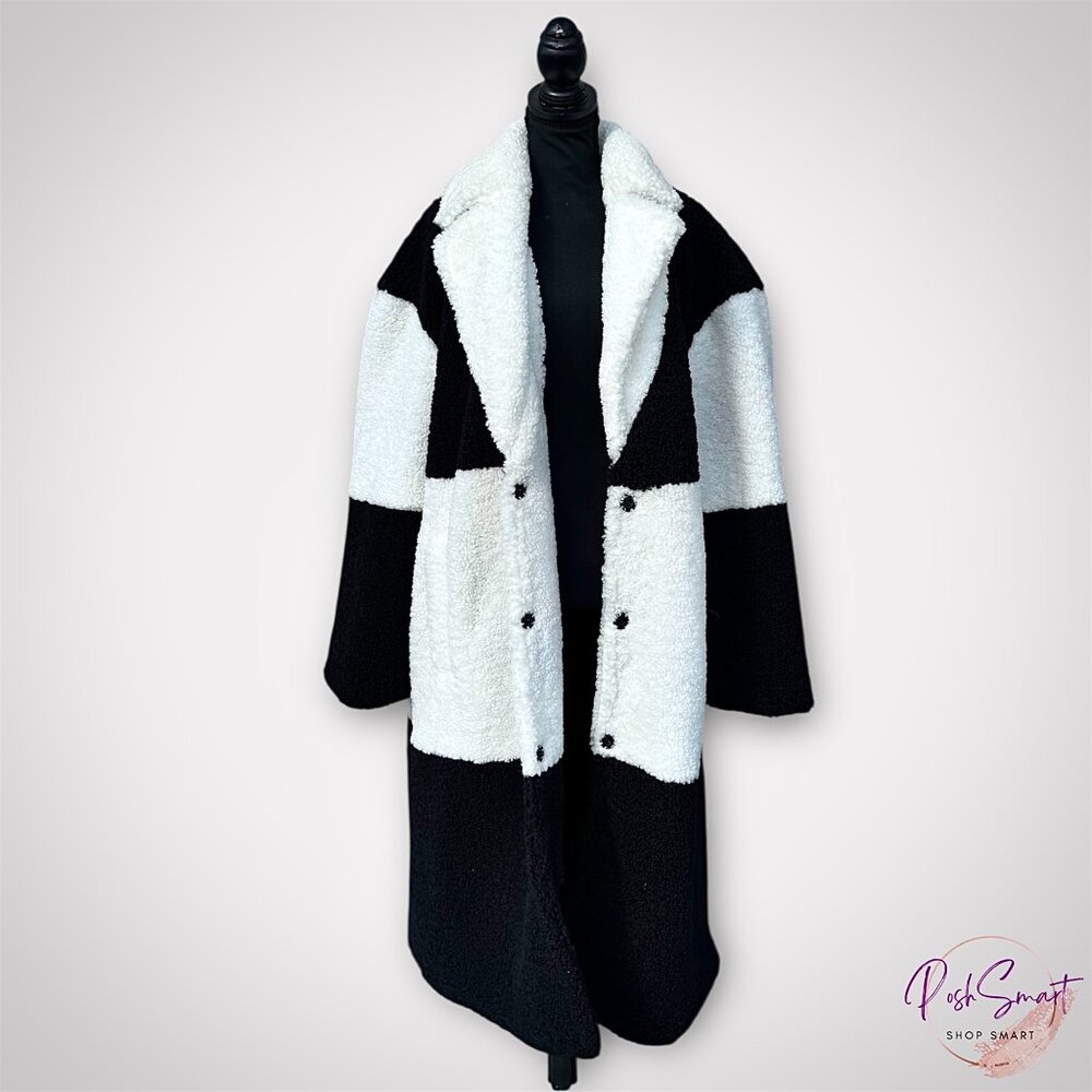 INC International Concepts Oversized Fuzzy Checkered Coat | Size X-large